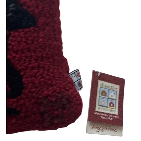 Chandler 4 Corners Hooked Wool Labrador Pillow – Red Dog Accent Cushion - Picture 3 of 4